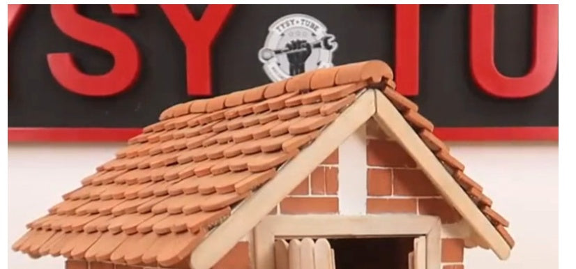 Children's toy bricks