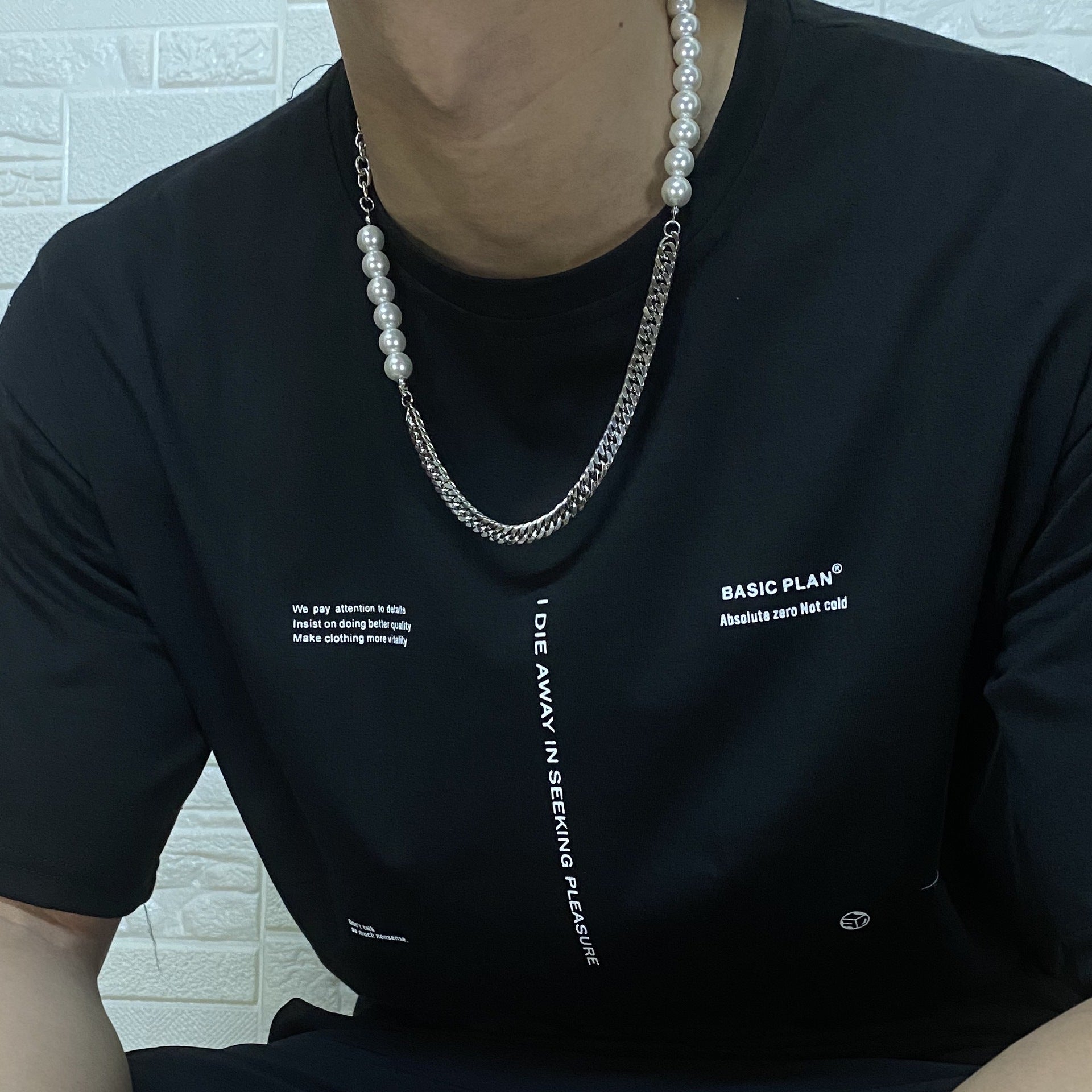 Hip Hop Titanium Steel Stitching Pearl Necklace For Men And Women Trendy Ins Cold Style Sweater Chain Niche Design Accessories