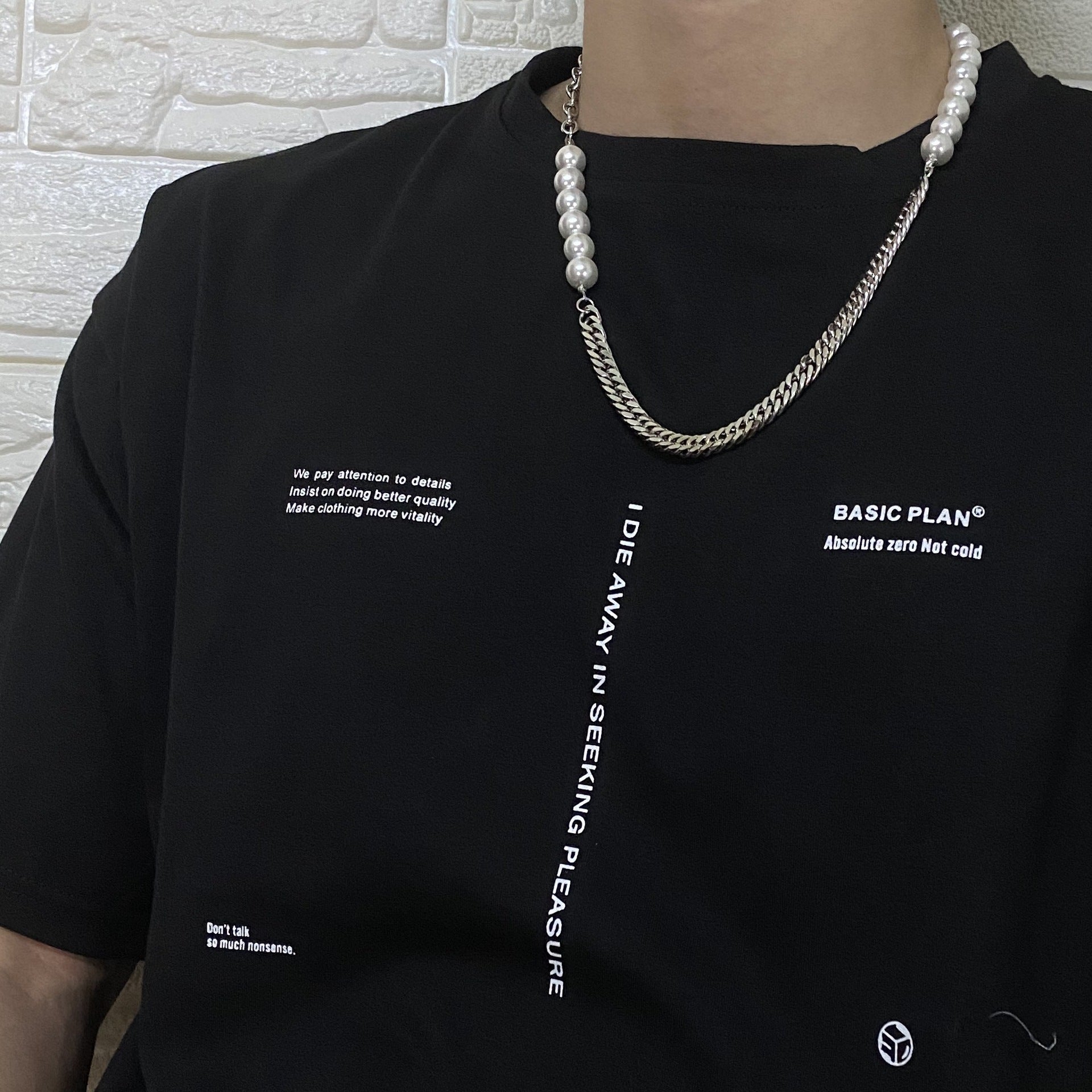 Hip Hop Titanium Steel Stitching Pearl Necklace For Men And Women Trendy Ins Cold Style Sweater Chain Niche Design Accessories