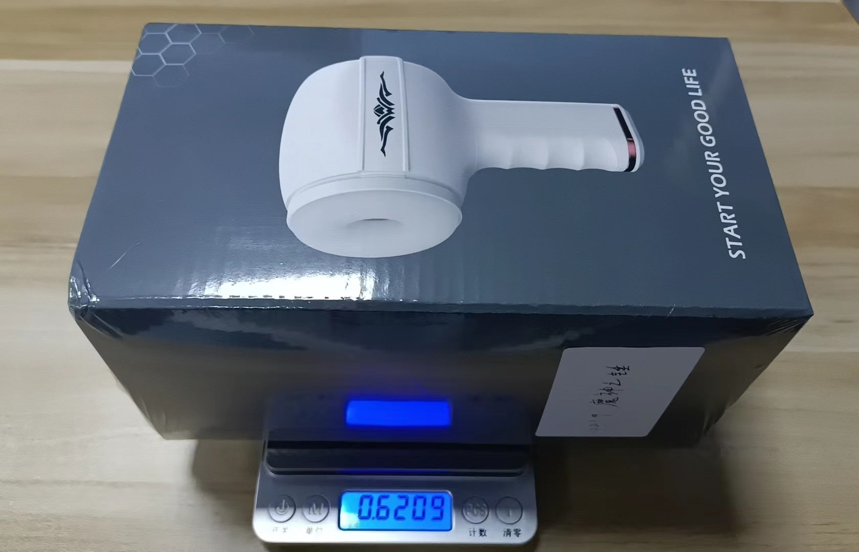 Vibration Telescopic Airplane Bottle For Men