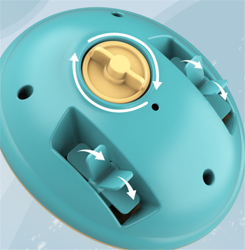 Bathing In The Bathroom, Playing With Water Dolls, Small Yachts