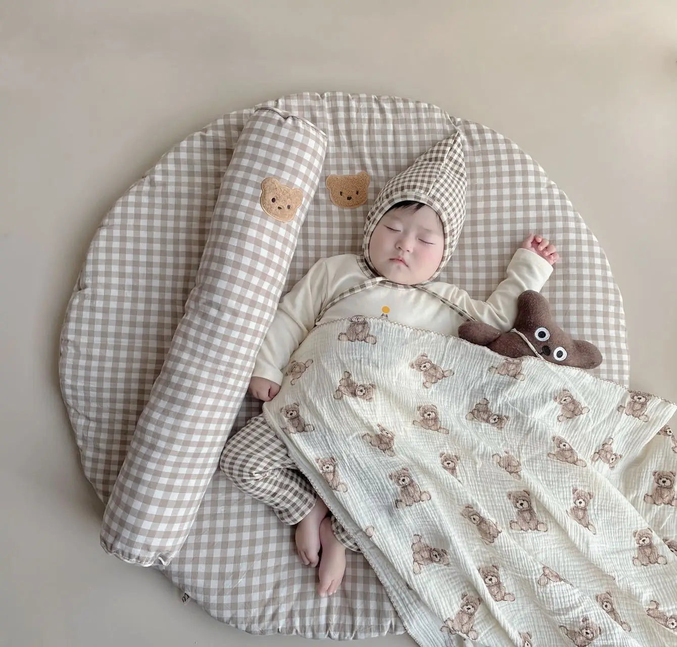 Large Bear Soft Toy Newborn Baby Round Carpet Floor Rugs Thick Cotton Crawling Mat for Kids Room Play Pad